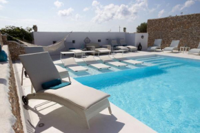 Hotel Macondo, Lampedusa e Linosa